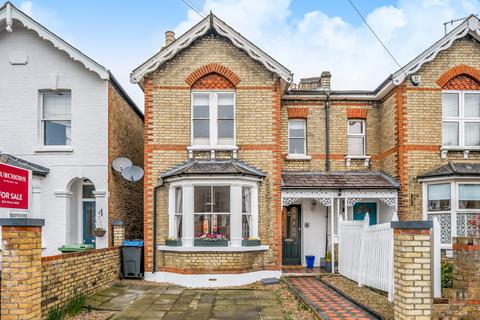 Gibbon Road, Kingston Upon Thames, KT2 4 bed semi
