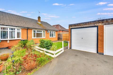 Andrews Court, Chilwell, Nottingham 2 bed semi