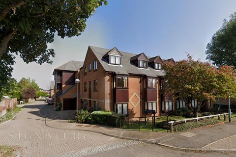 The Crescent, Abbots Langley 2 bed retirement property for sale