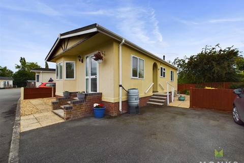 Brookside Caravan Park, Kinnerley... 2 bed park home for sale
