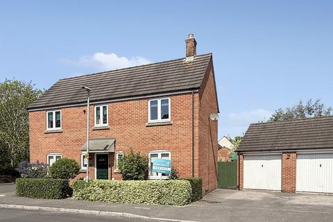 Hackney Way, Westbury 4 bed detached house for sale