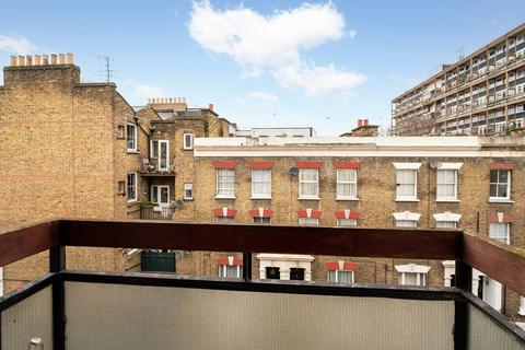 Gaywood Street, Elephant and Castle... 4 bed maisonette for sale
