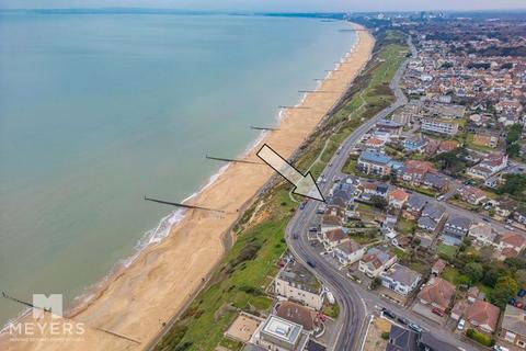 65 Southbourne Overcliff Drive... 1 bed apartment for sale