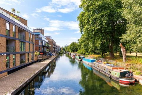 New Gun Wharf, London, E3 1 bed apartment for sale