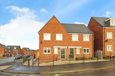 Whistler Drive, West Yorkshire WF10 3 bed semi