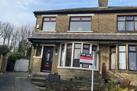 Moor End Road, Mount Tabor, Halifax 3 bed semi