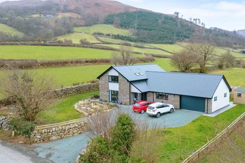 Llanwrthwl, Llandrindod Wells, LD1 4 bed detached house for sale