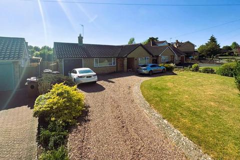 Arrow Lane, North Littleton, Evesham 3 bed detached bungalow for sale