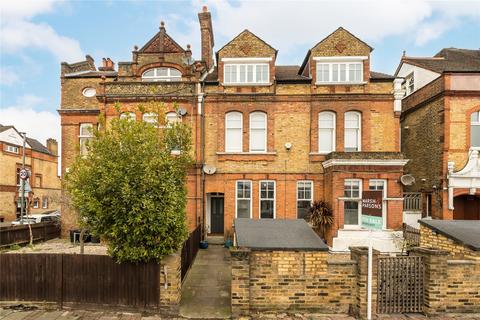 London SW12 2 bed apartment for sale