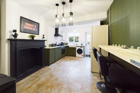 Campbell Grove, Nottingham NG3 3 bed terraced house for sale