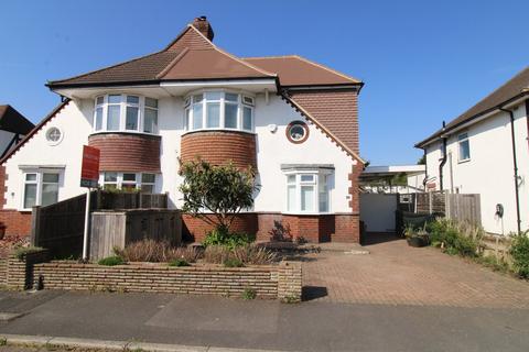 Croydon Road, West Wickham, BR4 3 bed semi