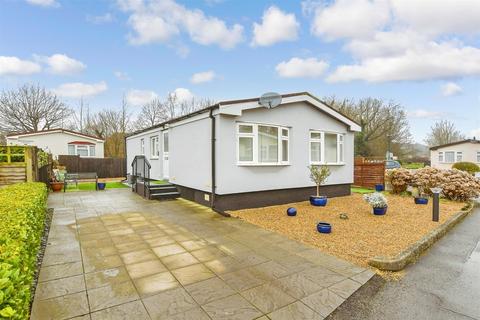 Three Arch Road, Redhill, Surrey 2 bed park home for sale