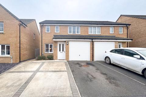 PARKLANDS AVENUE, HUMBERSTON 3 bed semi