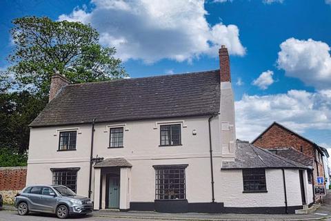 Main Road, Shrewsbury SY5 5 bed detached house for sale