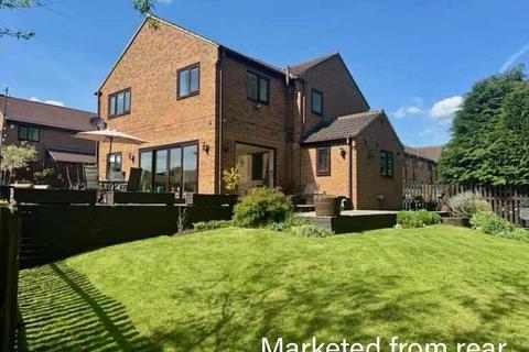 Brookfield View, Cleckheaton, BD19 5 bed detached house for sale