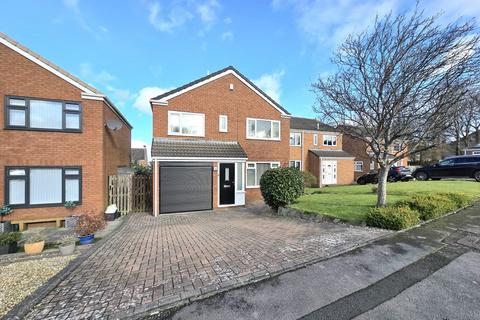 Sandringham Drive, Whickham NE16 4 bed detached house for sale