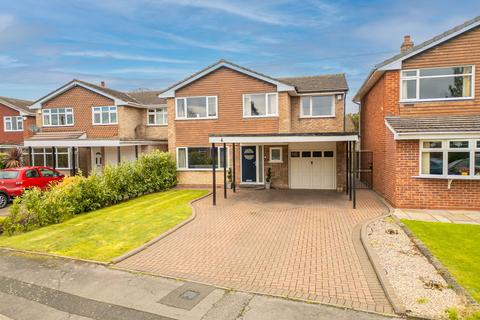 Aldin Close, Bonehill, Tamworth, B78 3HT 4 bed detached house for sale