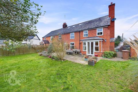 6 bedroom semi-detached house for sale