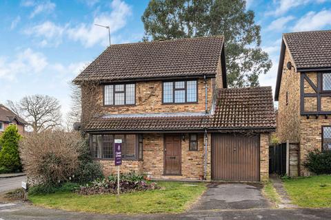 Chatfield Drive, Merrow Park, GU4 4 bed detached house for sale
