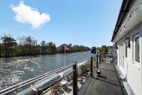 Sunbury Court Island... 3 bed detached house for sale
