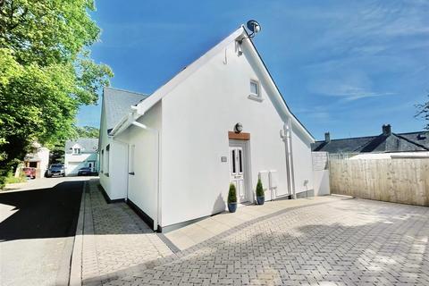 2 bedroom semi-detached bungalow for sale