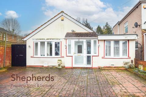 Arnold Avenue East, Enfield EN3 4 bed detached bungalow for sale