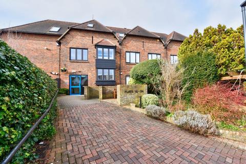 Adam Court, Henley On Thames 2 bed apartment for sale