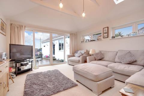 Highbury Road, Barnstaple EX32 3 bed semi