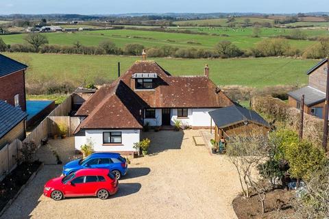 Bath Road, Sturminster Newton 4 bed detached bungalow for sale