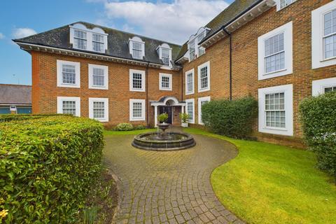 Wilton Court, Crossways... 2 bed apartment for sale
