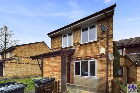 Damigos Road, Gravesend 1 bed maisonette for sale