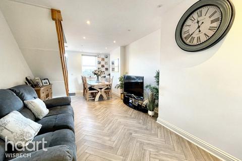 Waterlees Road, Wisbech 2 bed terraced house for sale