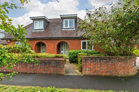 Princess Court, Kings Worthy, SO23 2 bed semi