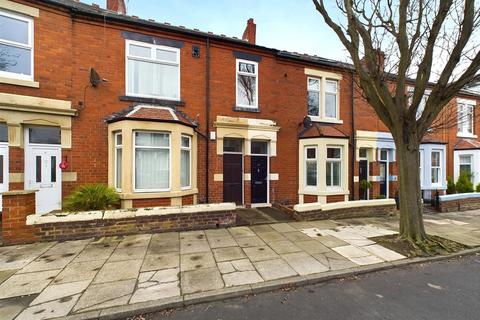Park Crescent East, North Shields 2 bed flat for sale
