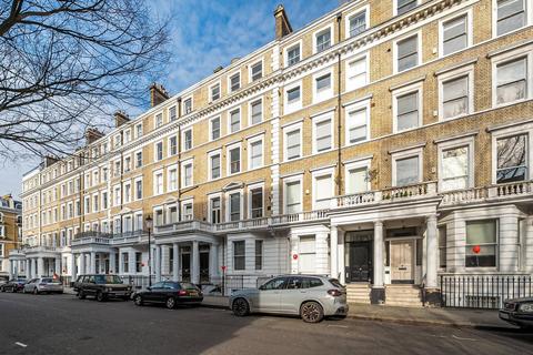 Southwell Gardens, South Kensington... 1 bed flat for sale