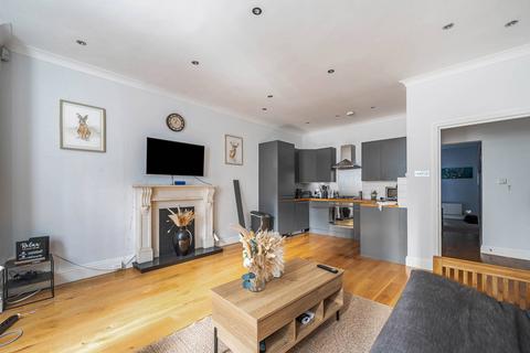 Southwell Gardens, South Kensington... 1 bed flat for sale