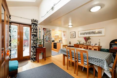 Layton Road, Brentford 3 bed terraced house for sale
