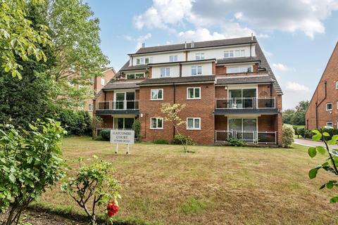 Park Road, Beckenham, Kent, BR3 2 bed flat for sale
