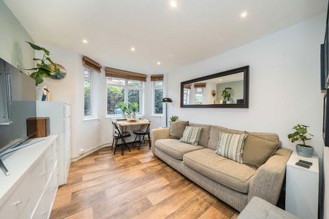 Downton Avenue, London SW2 2 bed flat for sale