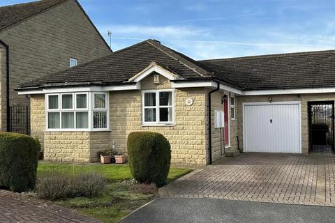 Little Cote, Bradford, BD10 3 bed detached bungalow for sale