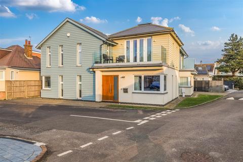 Central Drive, Elmer 4 bed detached house for sale