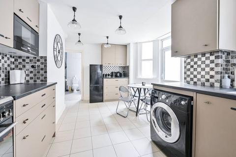 Walcorde Avenue, Elephant and Castle... 1 bed flat for sale