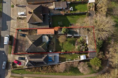 Frederick Road, Rainham, RM13 3 bed bungalow for sale