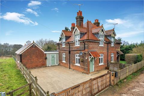 4 bedroom semi-detached house for sale