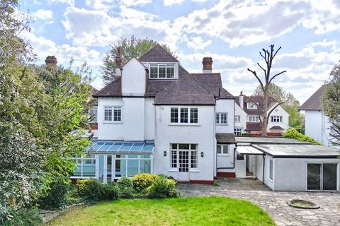 Links Road, Epsom 5 bed detached house for sale
