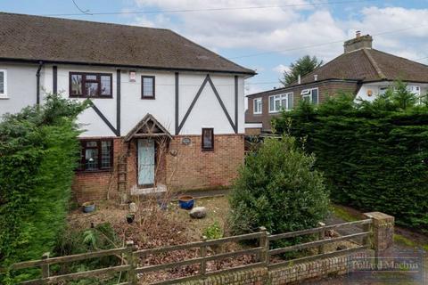 Hazelwood Grove, Sanderstead 3 bed semi