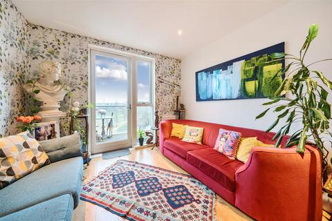 Southampton Way, London 2 bed apartment for sale