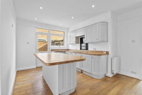 Hawkswood Road, Hailsham 2 bed detached bungalow for sale