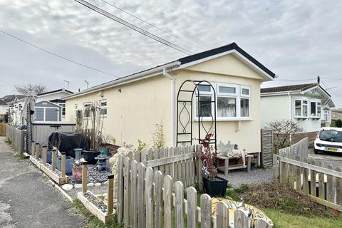 Iford Bridge Home Park, Old Bridge... 1 bed park home for sale