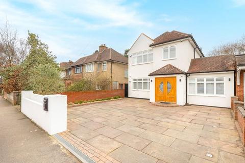 Courtlands Drive, Hertfordshire WD17 4 bed semi